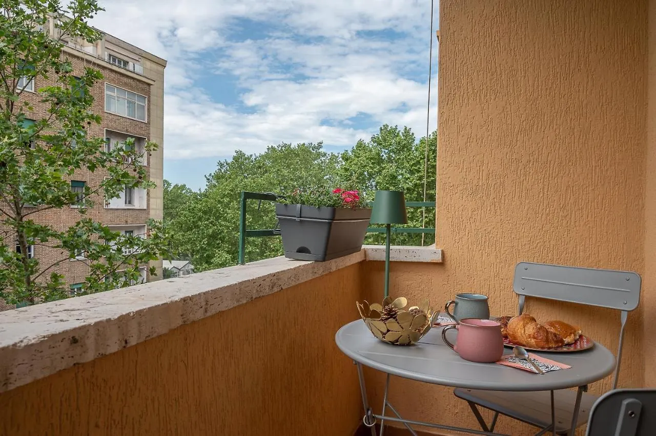 Sweeties Apartment San Giovanni Roma 0*,