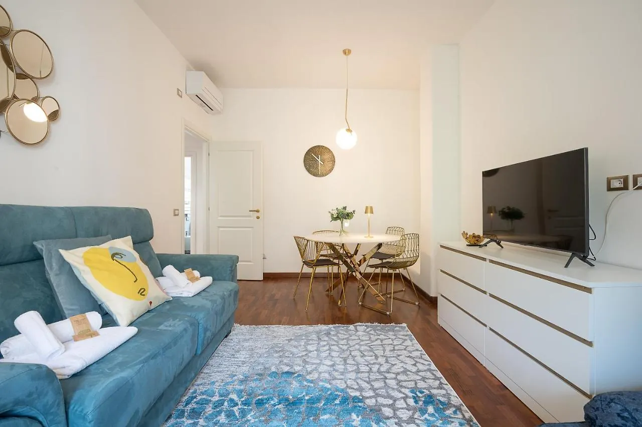 Sweeties Apartment San Giovanni Roma 0*,